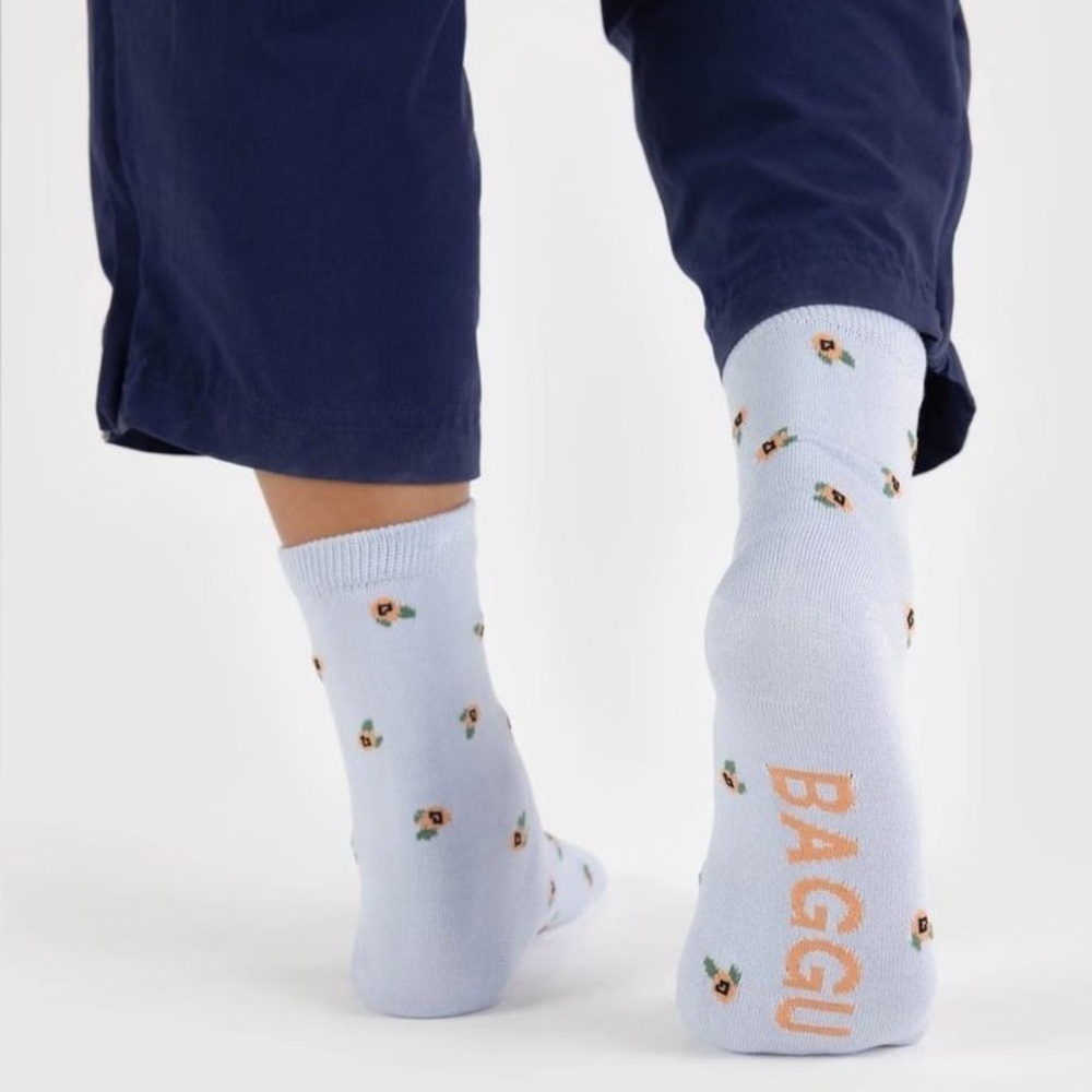 BAGGU Blue Rosette Socks New